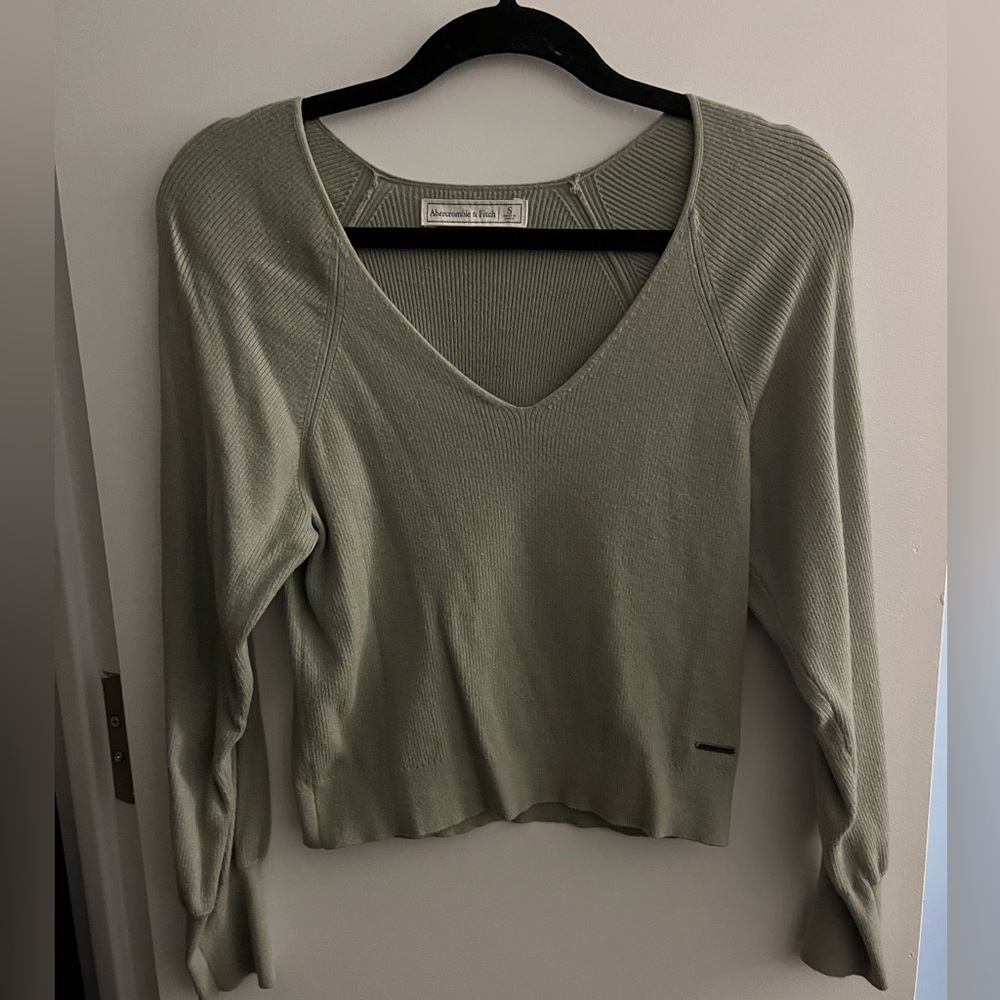 Abercrombie crop sweater